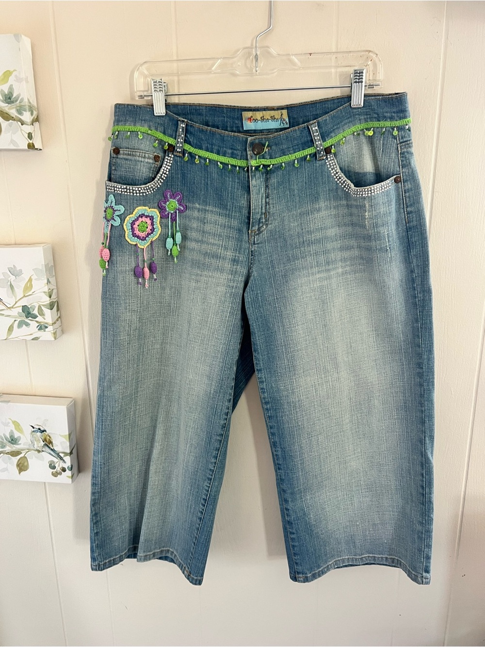 Size 10 Too-She-She Light Wash Cropped Jeans with beads and embroidery